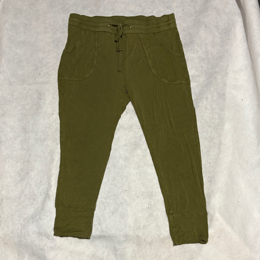 Olive Green women’s Casual Pants